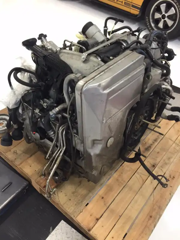 Complete Porsche 911 Engine - Image 2