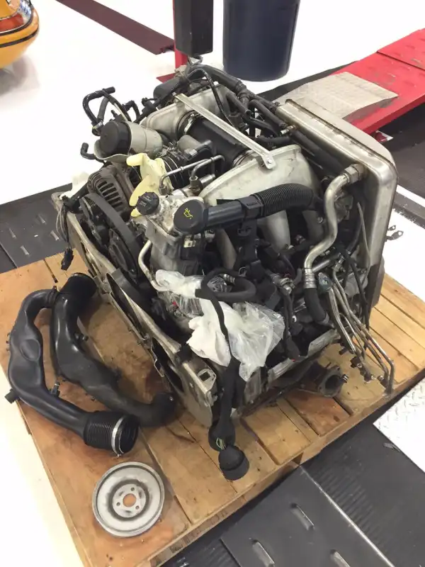 Complete Porsche 911 Engine - Image 3