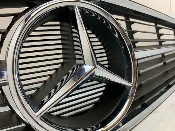 C126 SEC 560 grille - Image 3