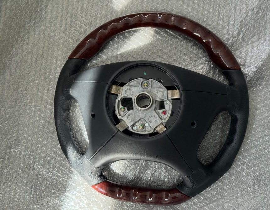 Custom Leather/Wood Mercedes-Benz Steering Wheel W124/ R129 / W210 - Image 2