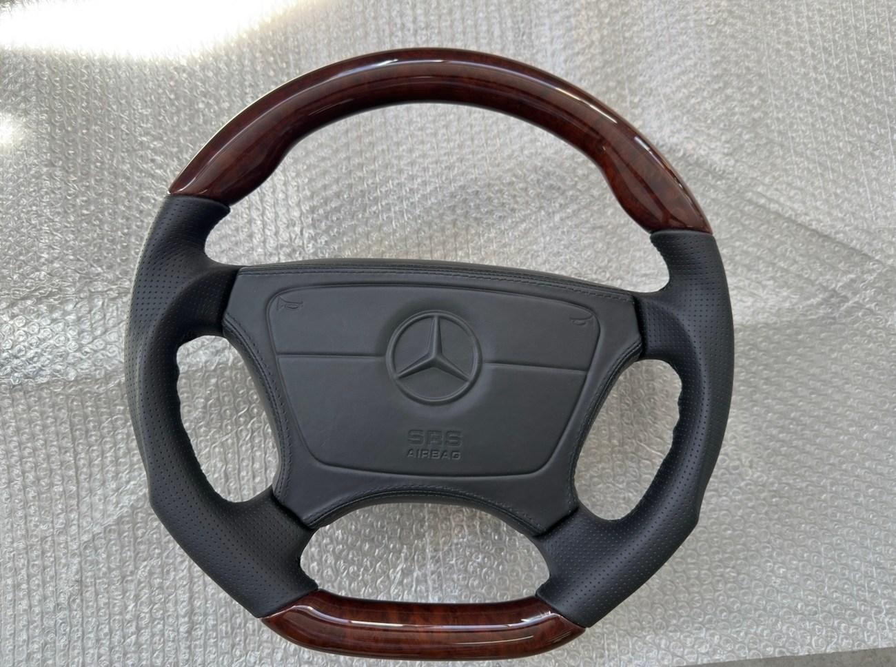 Custom Leather/Wood Mercedes-Benz Steering Wheel W124/ R129 / W210 - Image 4